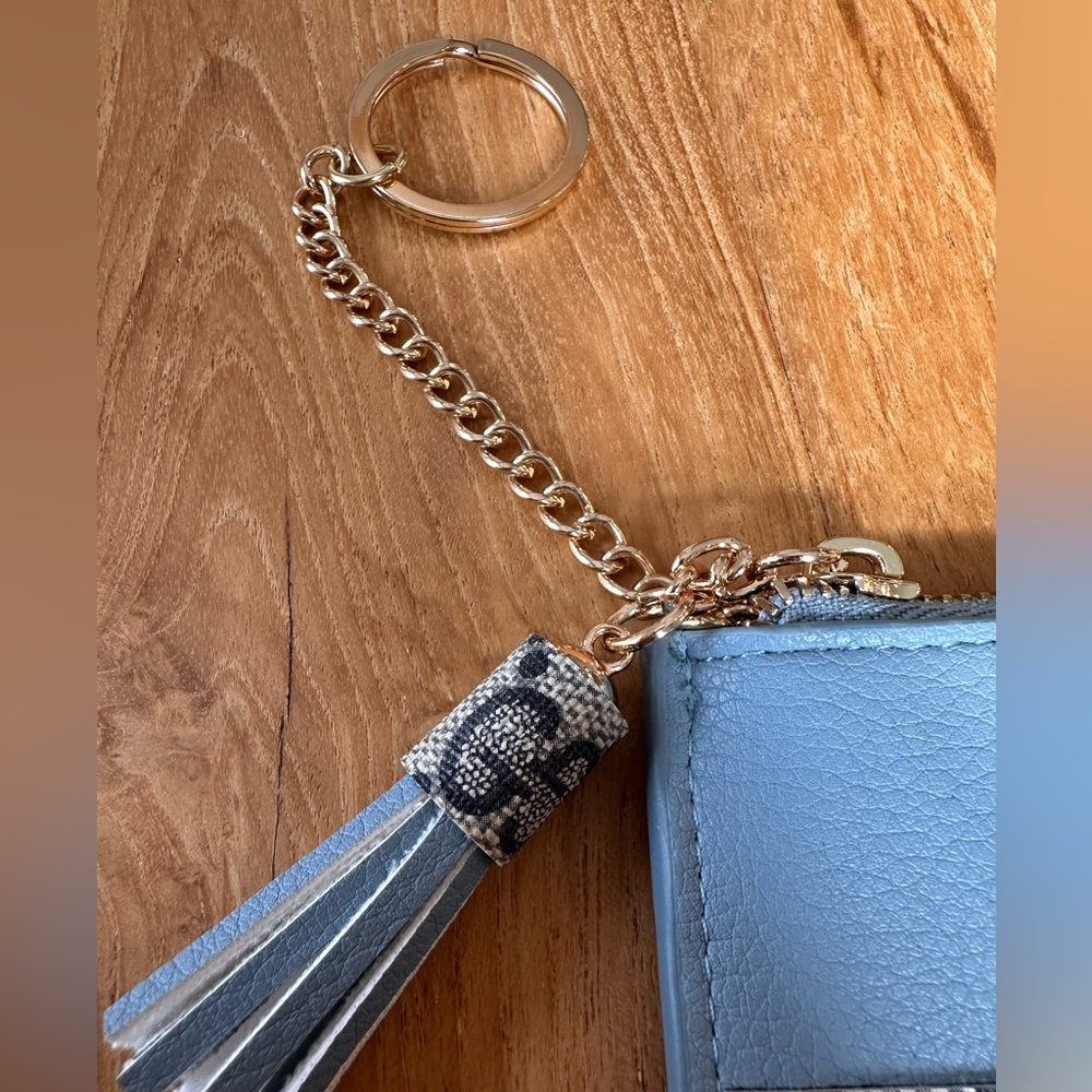 Upcycled leather luxury zip pouch - Picture 3 of 10